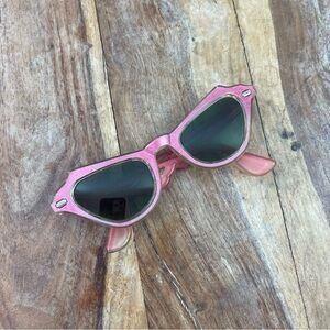 Vintage l 50s Pink Novelty Kitsch Barbie Rockabilly Pinup Girl Cateye Sunglasses